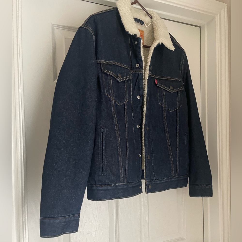 10/10 Condition - Picture 4 of 4